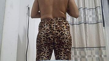 her juicy tits and tight pussy melt under my deep massage till she explodes