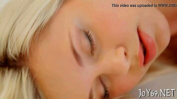 oh god teen babe i'm fingering my wet pussy so good