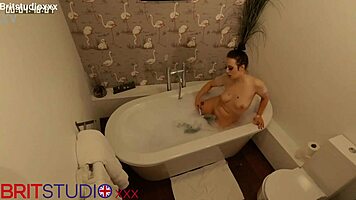 oh god i got spied on naughty in bath... so wet!