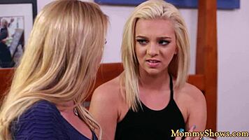 Faketit milf scissors with classy young babe in lesbian pussy grind