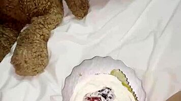 kinky 18+ teen masturbates with creamy cake in 4k