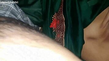 Janvi bhabhi's hot kisses lead to closeup standing fuck