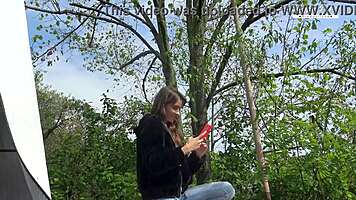 Behind Scenes Lili Charmelle Cowgirl Fucks Outdoors Deepthroat Doggystyle Couple