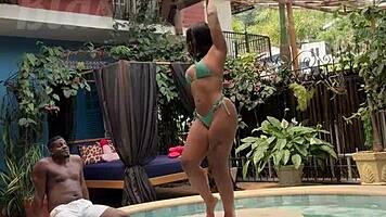 Gostosa casada lina nakamura public pool fuck facial cumshot