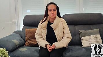 leyla kixx new amateur model shares casting interview vibes 📹😊