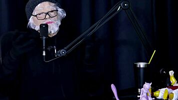 hey check damiana's hottest naughty chat moments from porn cast brazil part 6