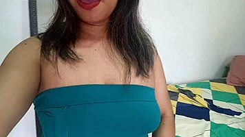 ¡latinas like me are fire, come watch this steamy vid proving how delicious i taste!