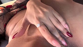 i slide my dildo deep in my wet shaved pussy keshaortega