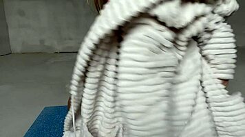 ever felt an anal squirt this explosive in your wildest dreams?