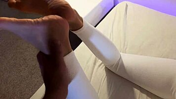 cute babe tests iphone camera on juicy tight pussy close-up