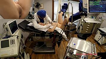 tampa univ babe raya nguyen spreads shaved pussy for anal finger toys vibrator orgasm 😈👣