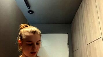 Horny Gym Girl Squirts from Extreme Monster Cock Pounding