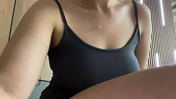 i crave extreme public fucking right in the gym