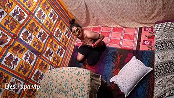indian girl takes cash for rough hotel fuck with creampie 😏💸