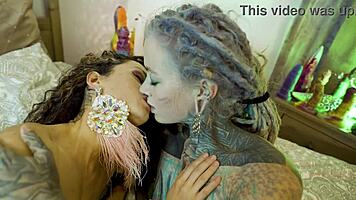 can you take this rosebud fisting to prolapse gape?