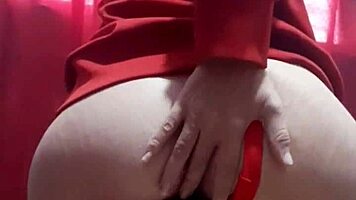 Peek at my tight little ass as your holiday treat <3