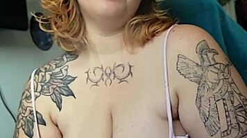 Chubby Latina milf smokes huge natural tits on face