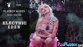 i strip my big ass in lingerie for you snow