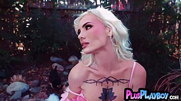 i strip my big ass in lingerie for you snow