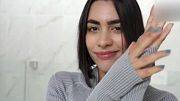 uhh i really wanna watch ya taste that hot cum, show me how ya love it