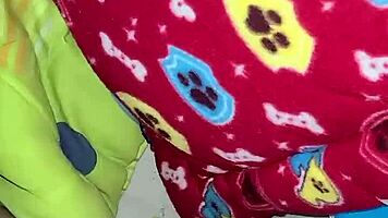 check out that sexy neighbor's juicy ass 🍑