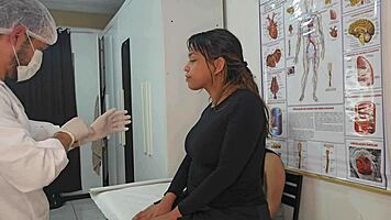 ginecologista roughly examines lesbian couple with big cocks fisting