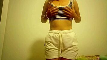 bella mexicana ninfomana teases wet pussy intimate outdoor play 🔥🌿