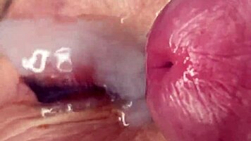 mature lady takes huge facecum load right on her eyes