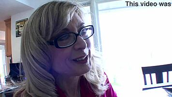 Ally evans seduced by nina hartley to lick pussy