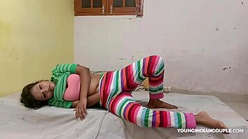 indian babe rubs wet pussy in jegging begging fuck