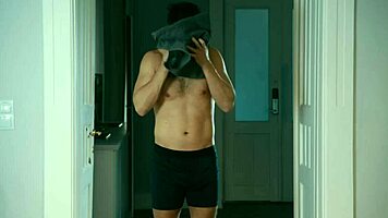 😴 handmaiden dozes off then guest wakes her for wild pussy pounding 👉🍑