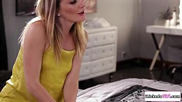 mature lesbian milf fingers licks pregnant young shaved pussy to orgasm