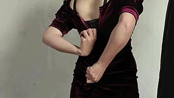 Indo Brunette Masturbates Furiously In Lingerie Before Wedding