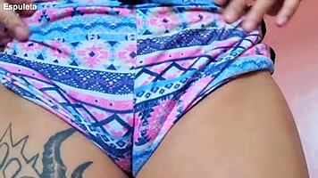 Morena hottie fingers her curvy pussy in dirty solo masturbation preview