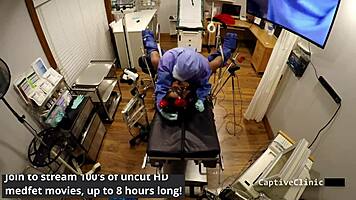 strangers collide minnie rose spreads in latex halloween backstage