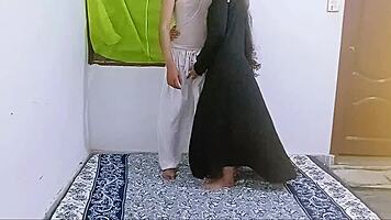 Desi Ferzana Bhabhi Abaya Hijab Tease Fuck