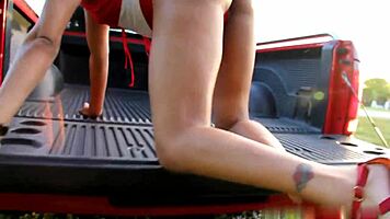 Jayla Foxx Rams Red Dildo in Pickup Truck
