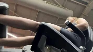 im cumming hard outdoors with my fat curvy body