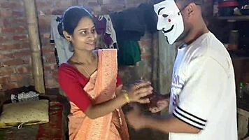 Desi Babe Cheats on Hubby with Neighbor's Hard Pounding Fuck