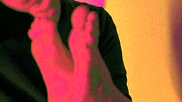 brunette malvada favorita indulges in teasing foot fetish exploration