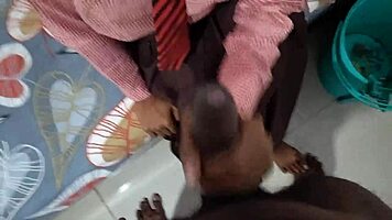 desi priya moans for exclusive juicy pussy lick in hindi