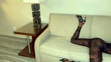 Lola black rides gucci third leg super wet pussy