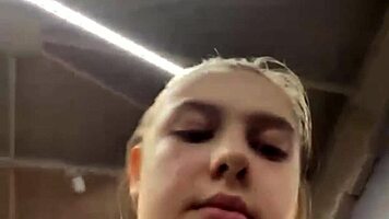 Jucielussie squirts extremely during gym hardcore fuck