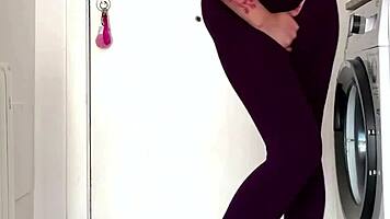 Pissing my leggings after the gym