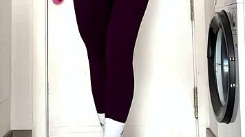 Pissing my leggings after the gym
