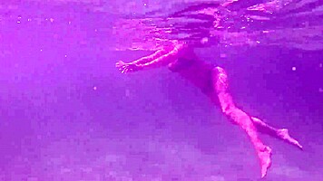 Amateur Long Legs Perfect Body Girls Relaxing Underwater