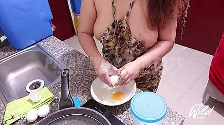 damn, this filipina maid's huge tits drive me wild while she cooks breakfast