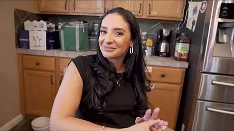 Warming up my stepmom Sheena Ryder for dad with deepthroat action. Her clothes ripped as I bent her over.