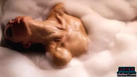 Petite Ukrainian Milf Diana Lark Poses Solo