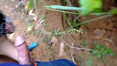 Pinay Scandal Unfolds with Roadside Doggystyle Action in Shocking Creampie Moment